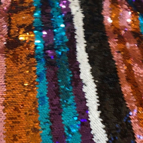 Gracia Side Slit Striped Sequin Skirt - Picture 9 of 11